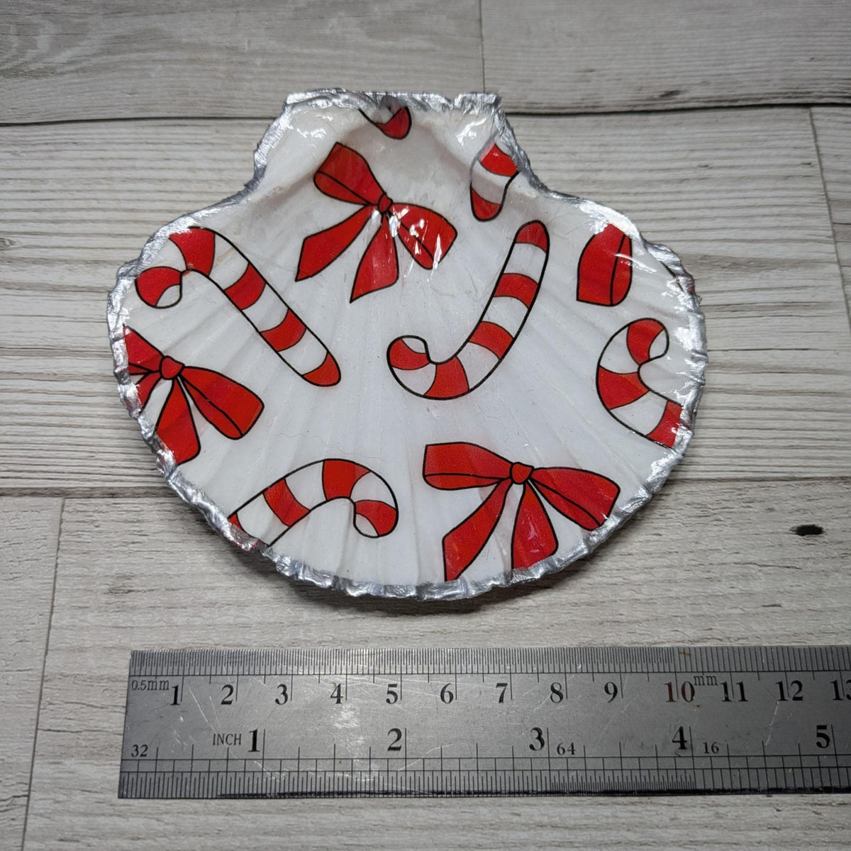 Candy Cane Patterned Scallop Shell