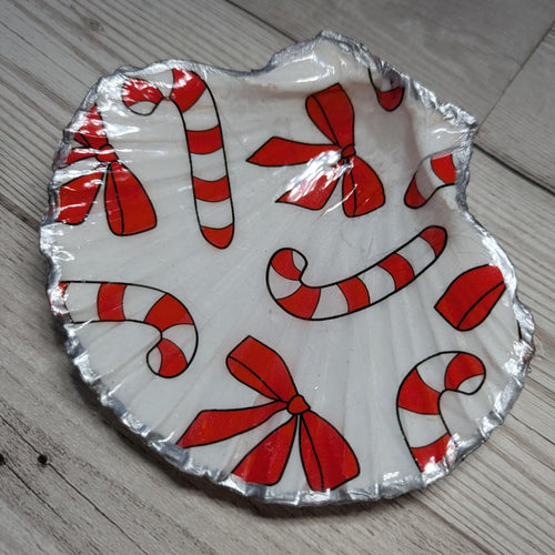 Candy Cane Patterned Scallop Shell