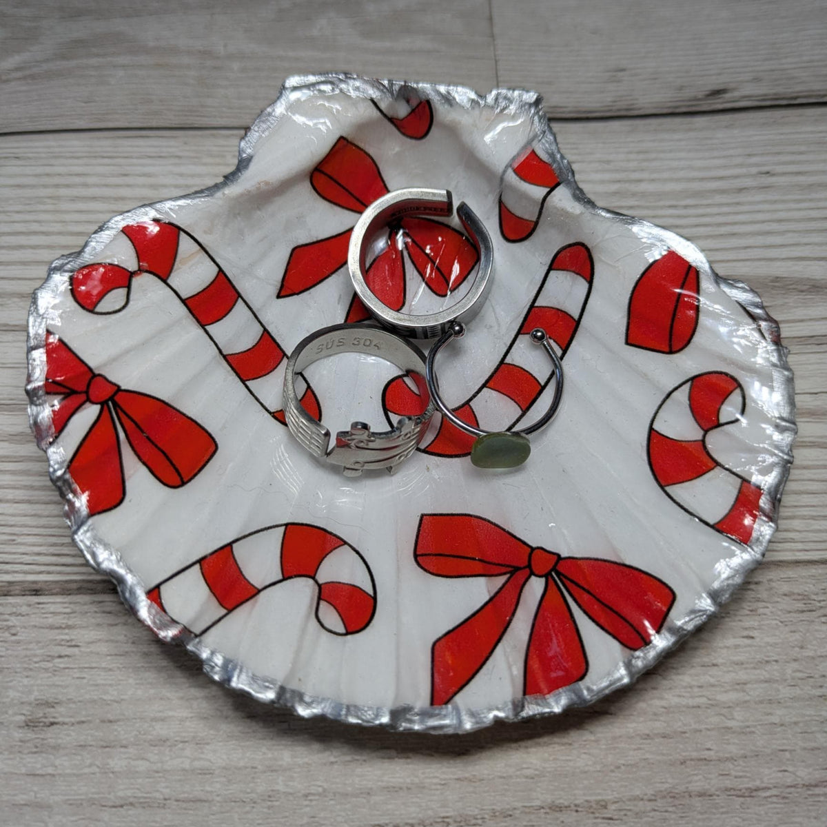 Candy Cane Patterned Scallop Shell