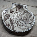 Black & White Floral Scallop Shell