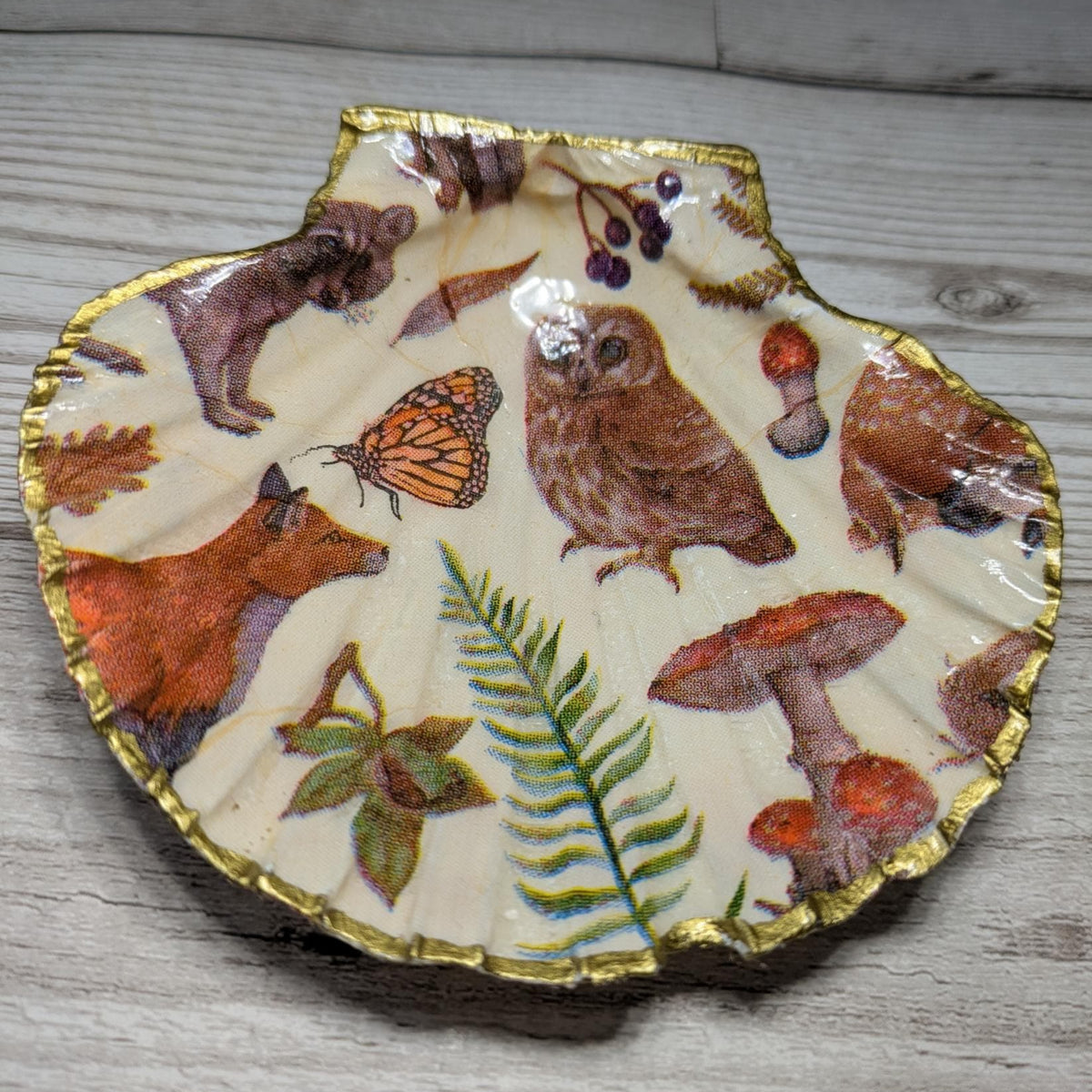 Woodland Animals Scallop Shell