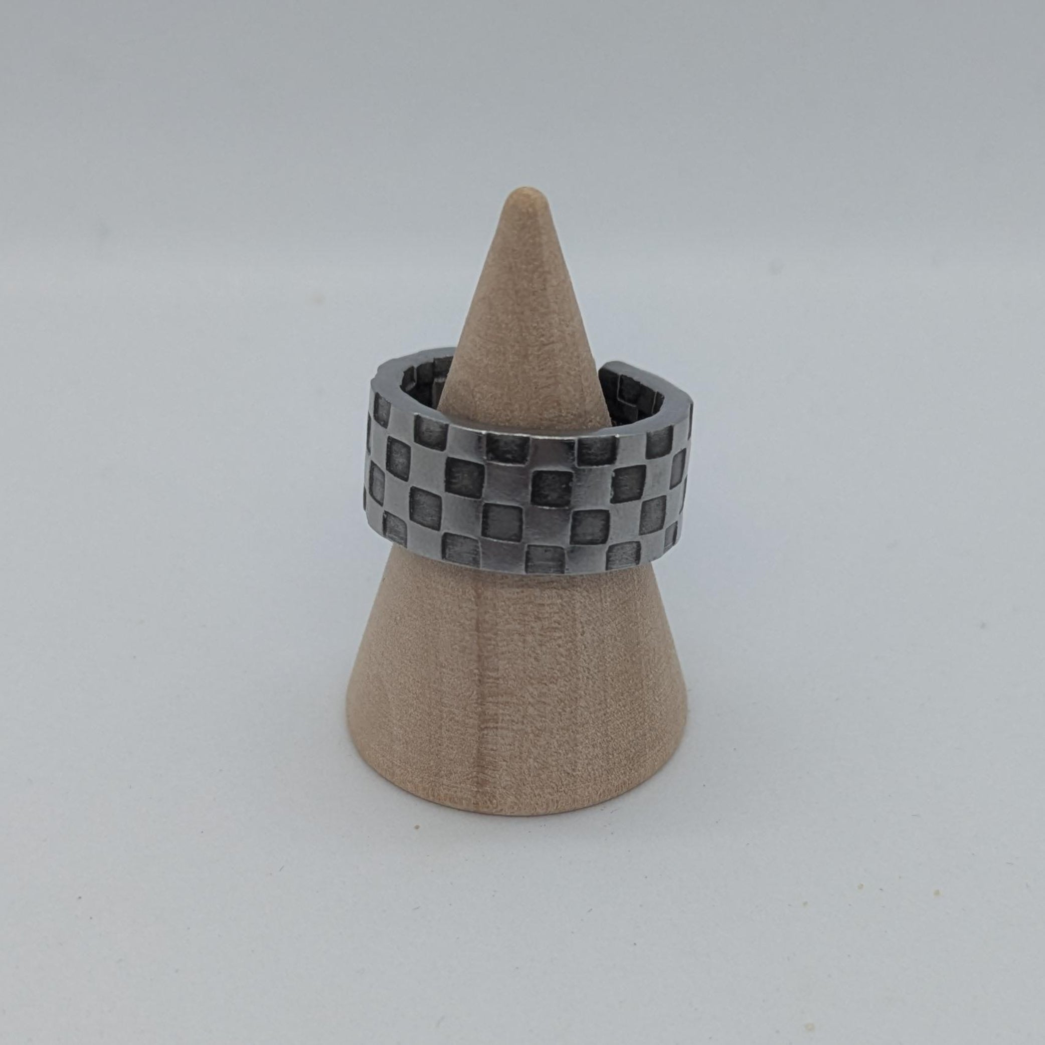 Checker Patterned Spoon Ring