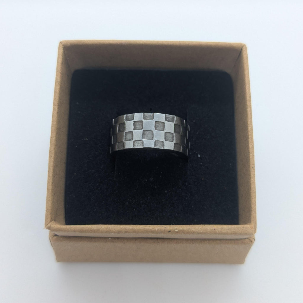 Checker Patterned Spoon Ring