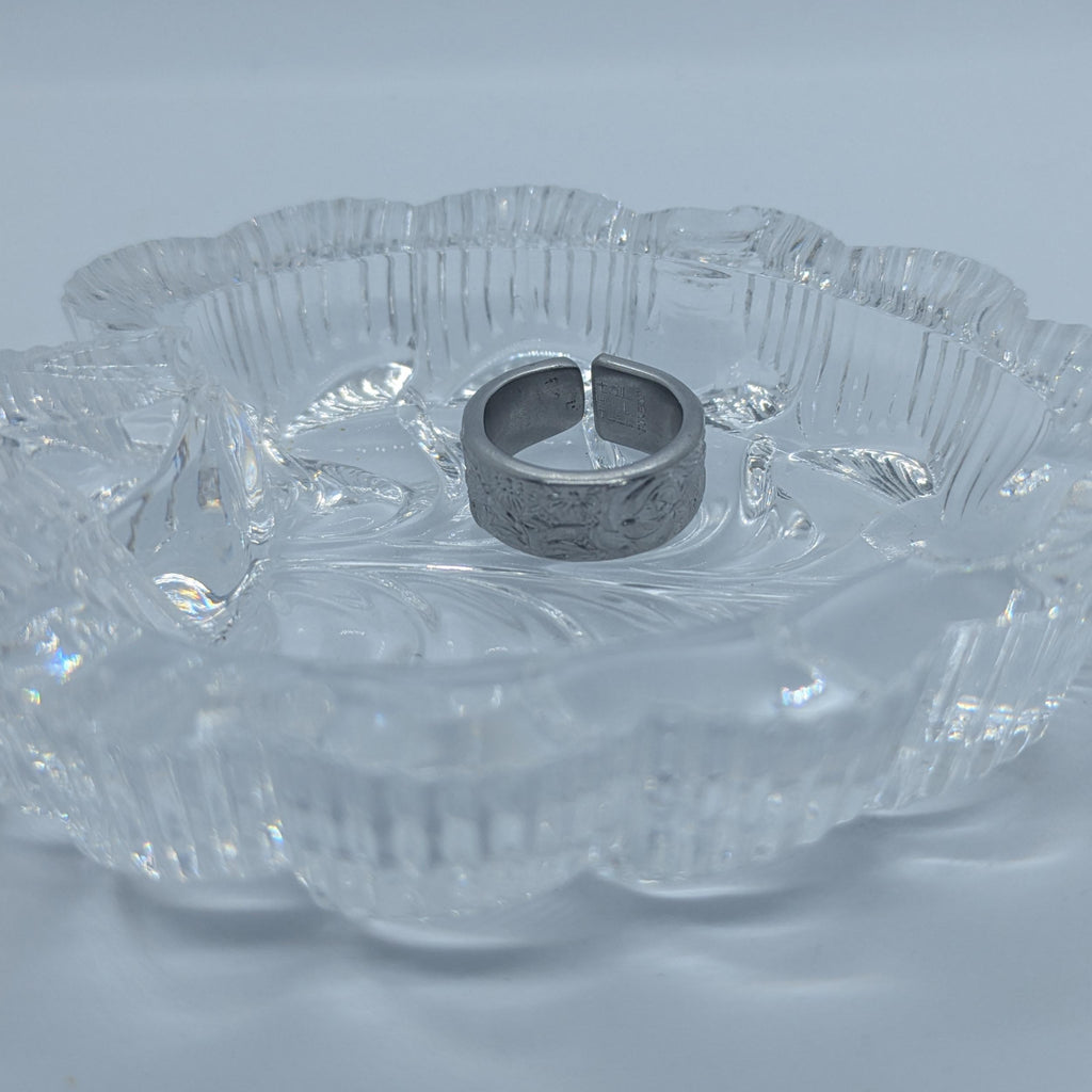Intricate Flower Pattern Spoon Ring