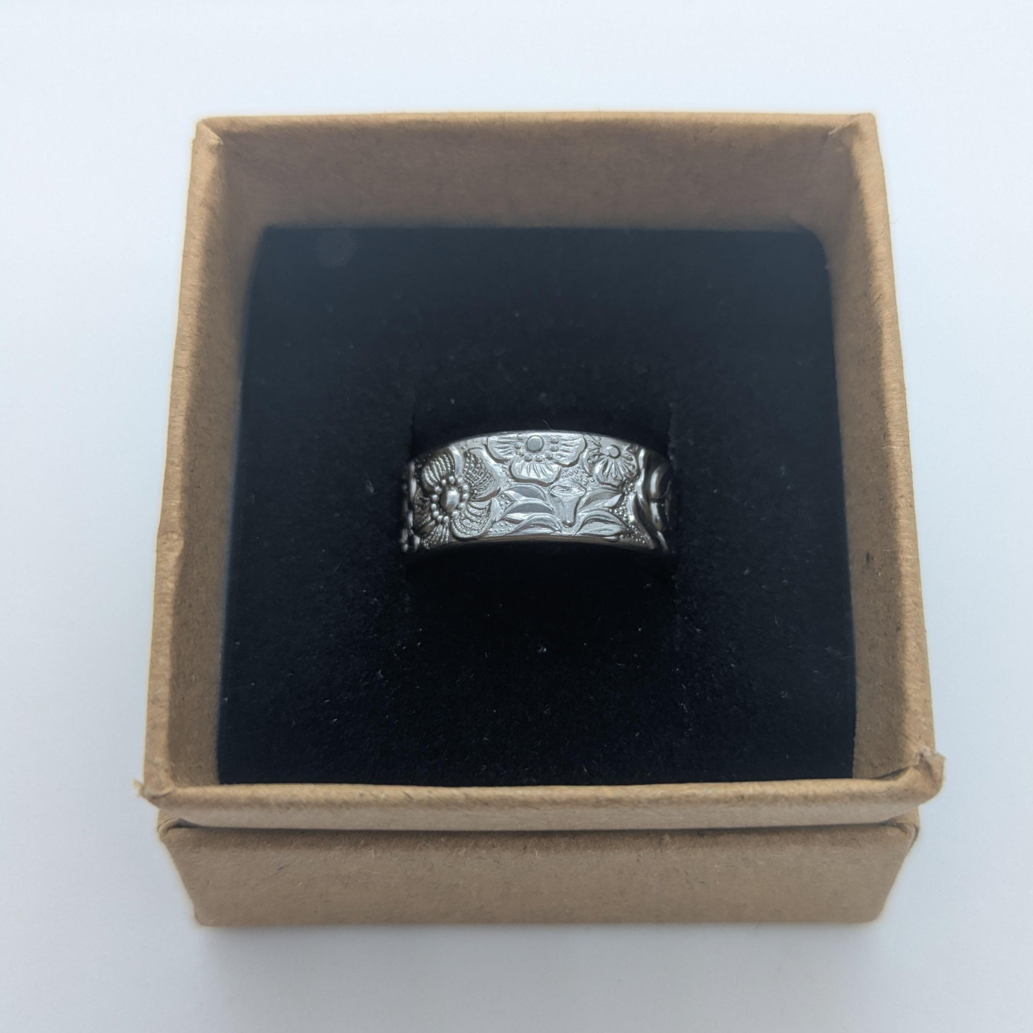 Intricate Flower Pattern Spoon Ring